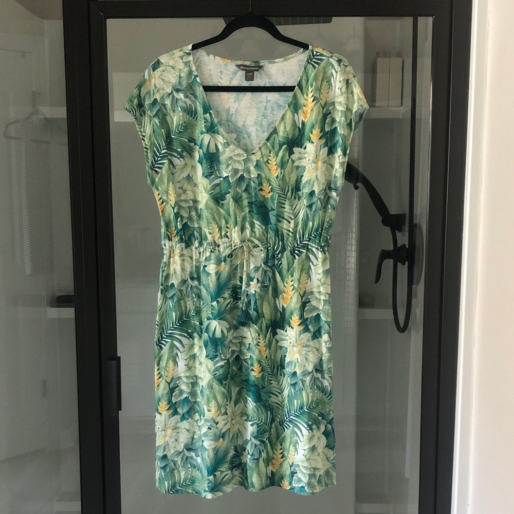 Tommy Bahama v neck Women’s Tropical floral Print Swim Cover-Up Beach Dress M
